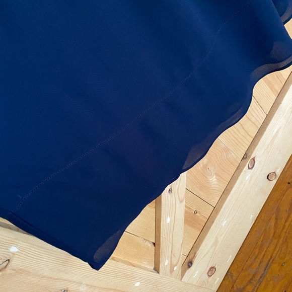 Dress - Picture 5 of 6